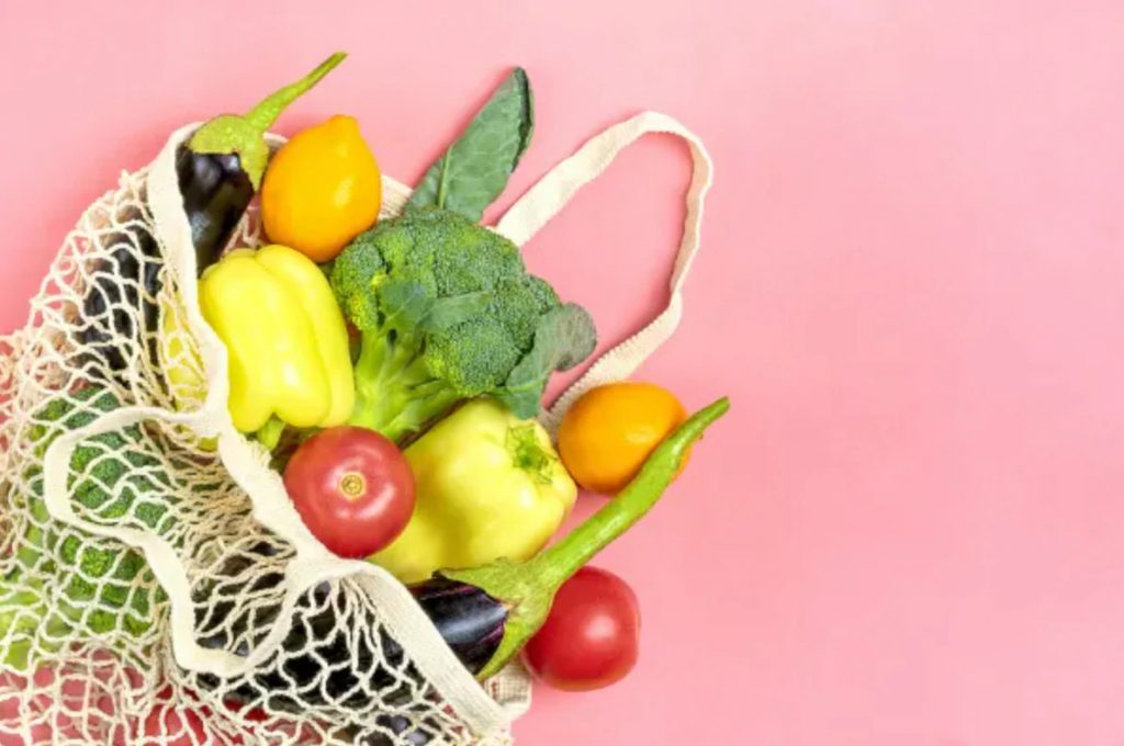 5 foods that help balance hormones naturally