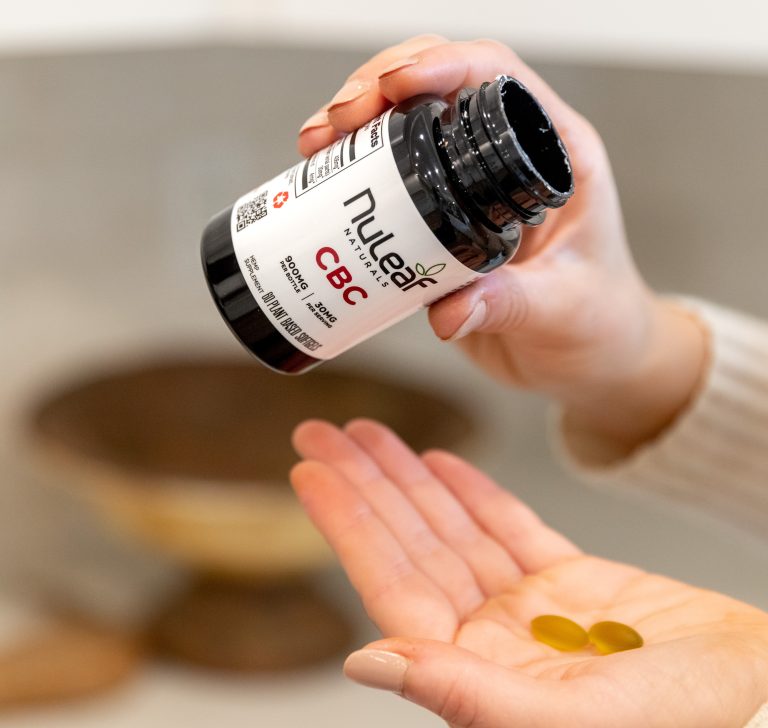 nuleaf naturals full spectrum cbc softgels capsules